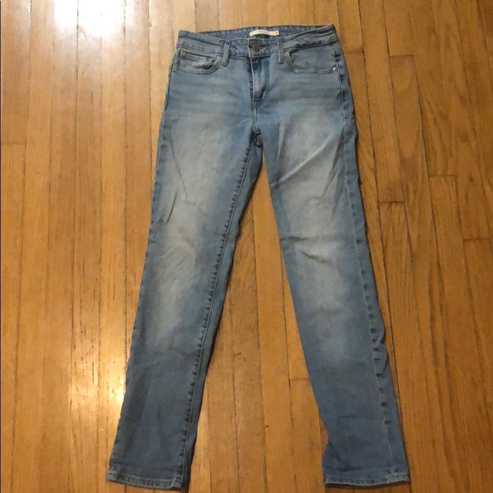 712 slim Levi’s!